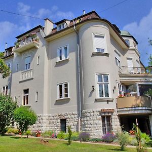 Kalmár Panzió